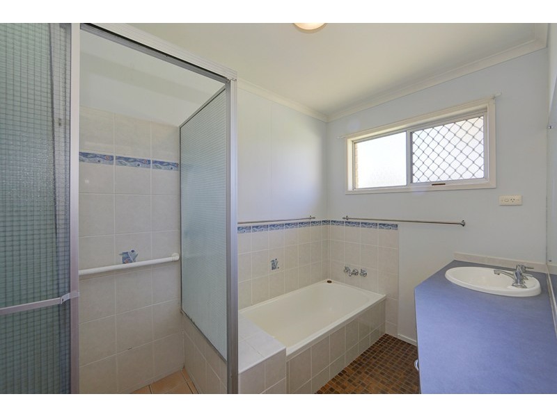 17 Hargreaves Street, Bundaberg South QLD 4670