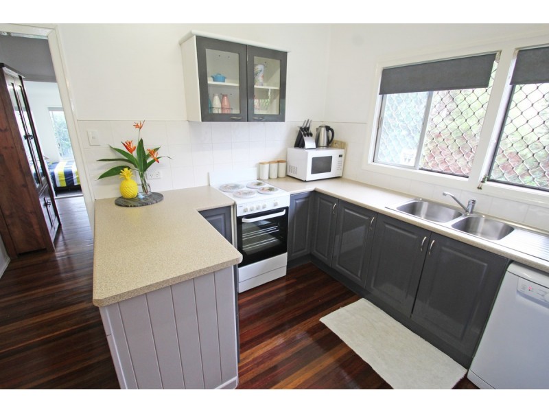 126 Boundary Street, Walkervale QLD 4670