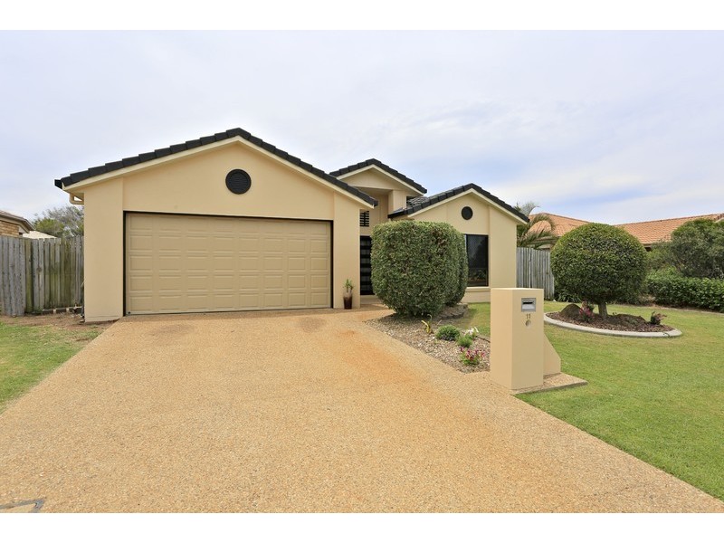 11 Mccallum Close, Coral Cove QLD 4670