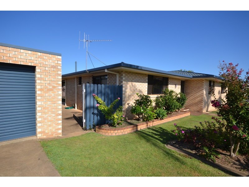 2 Vandenberg Street, Avenell Heights QLD 4670