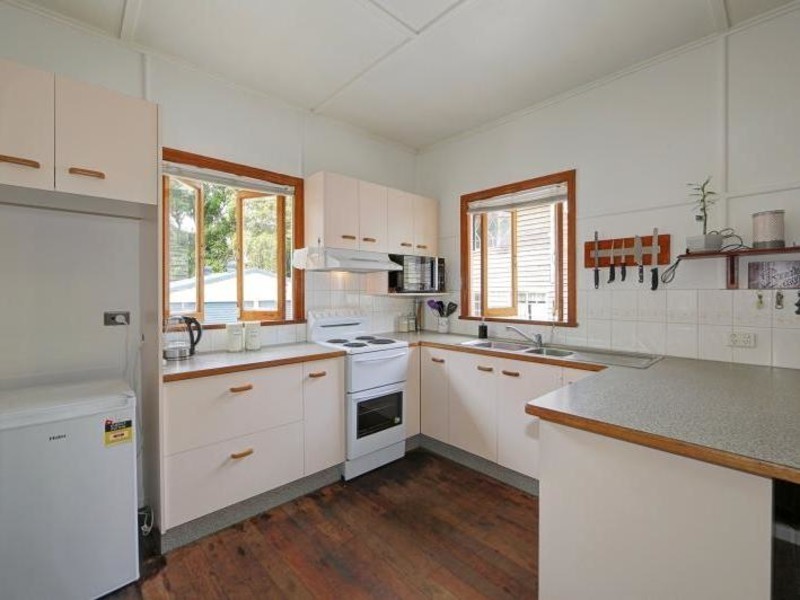 34 Burnett Street, Bundaberg South QLD 4670