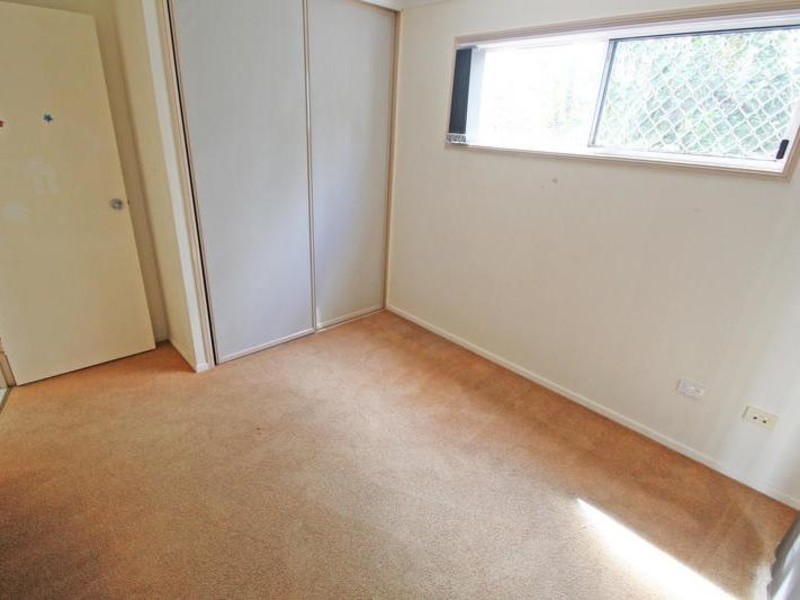 17 Kinghorn Street, Kalkie QLD 4670