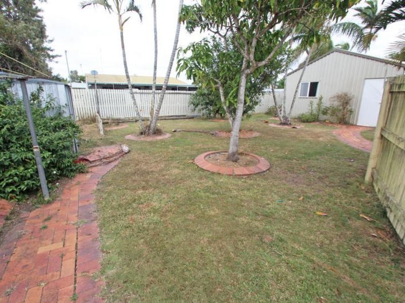 17 Kinghorn Street, Kalkie QLD 4670