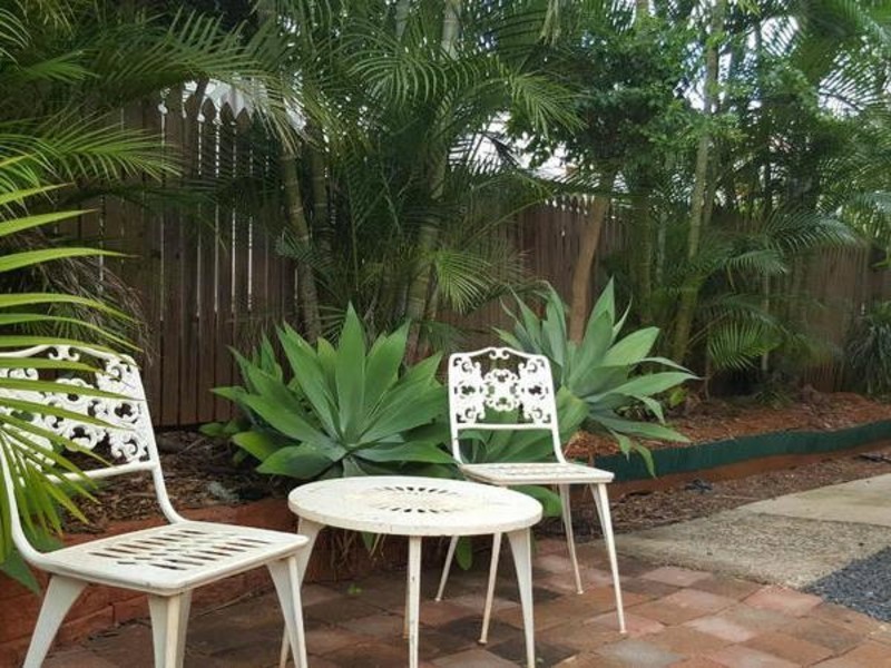 8 Randall Street, Childers QLD 4660