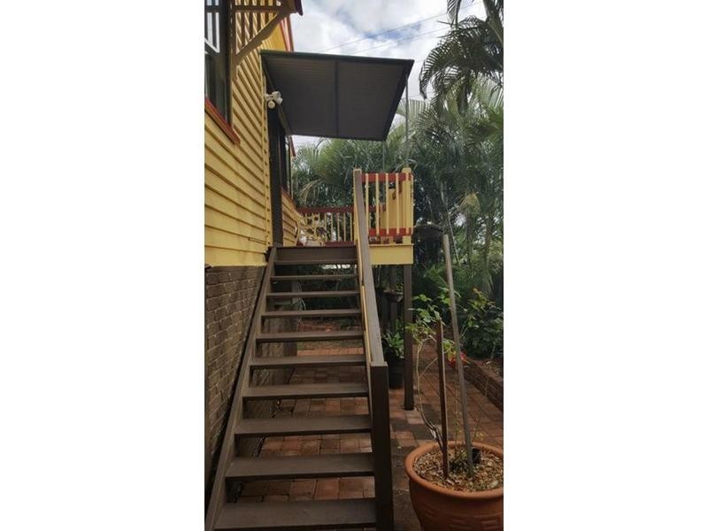 8 Randall Street, Childers QLD 4660