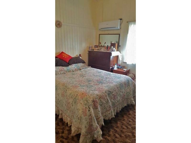 8 Randall Street, Childers QLD 4660