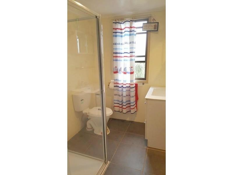 8 Randall Street, Childers QLD 4660