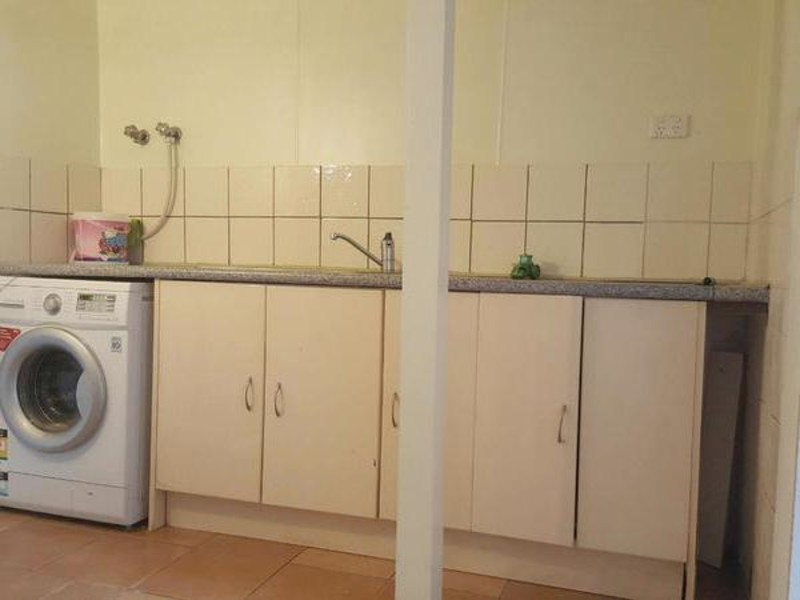 8 Randall Street, Childers QLD 4660