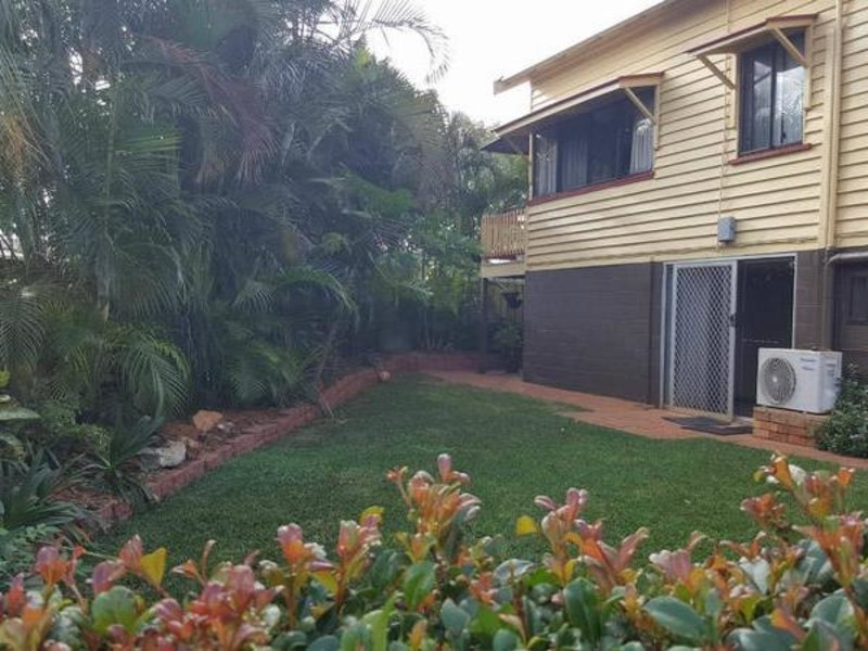 8 Randall Street, Childers QLD 4660