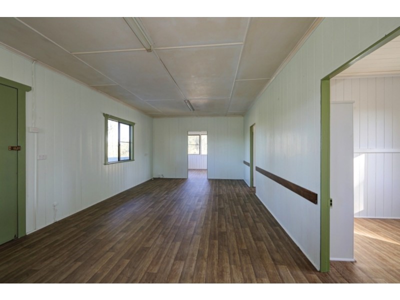 211 Railway Road, Booyal QLD 4671