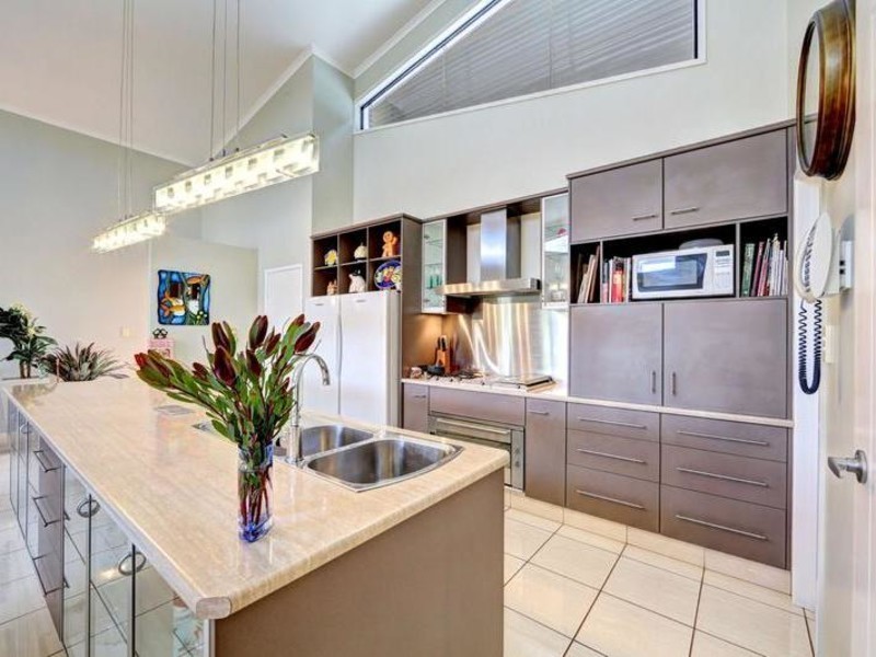 38 Huxley Road, Childers QLD 4660