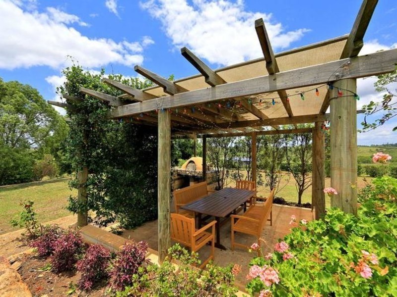 38 Huxley Road, Childers QLD 4660