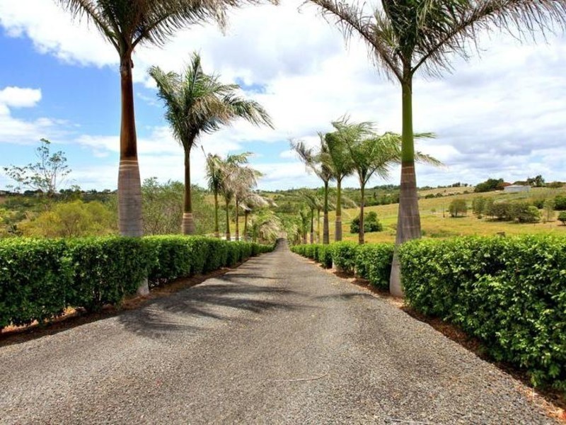 38 Huxley Road, Childers QLD 4660