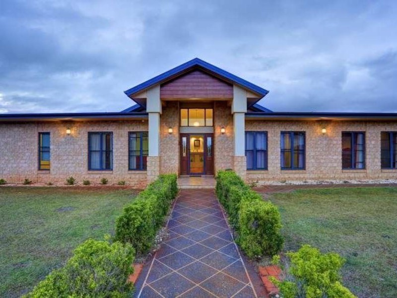 132 Abington Road, Abington QLD 4660