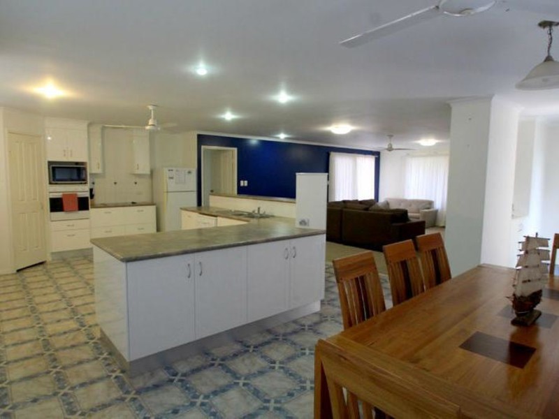 1 Jacaranda Court, Woodgate QLD 4660