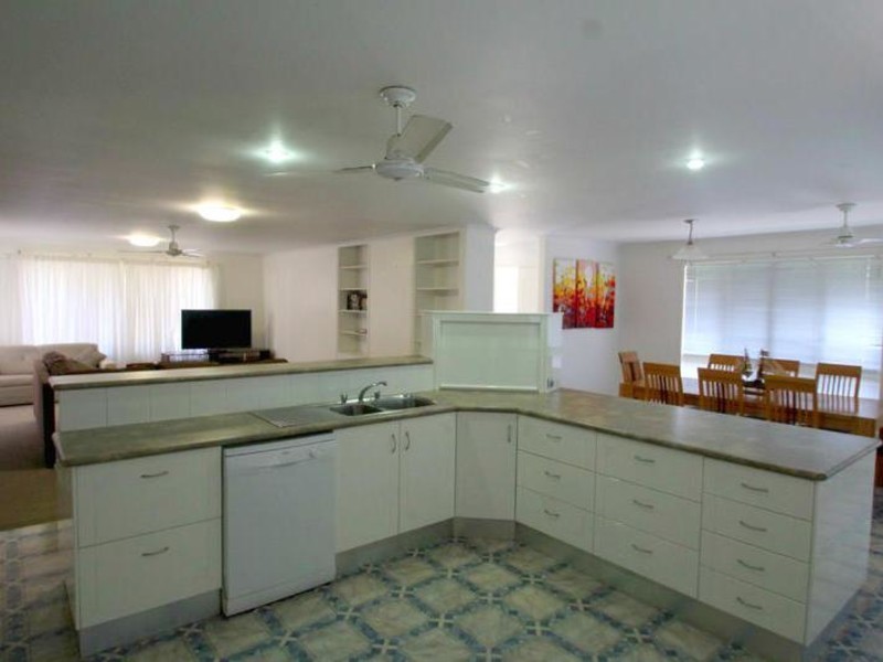 1 Jacaranda Court, Woodgate QLD 4660