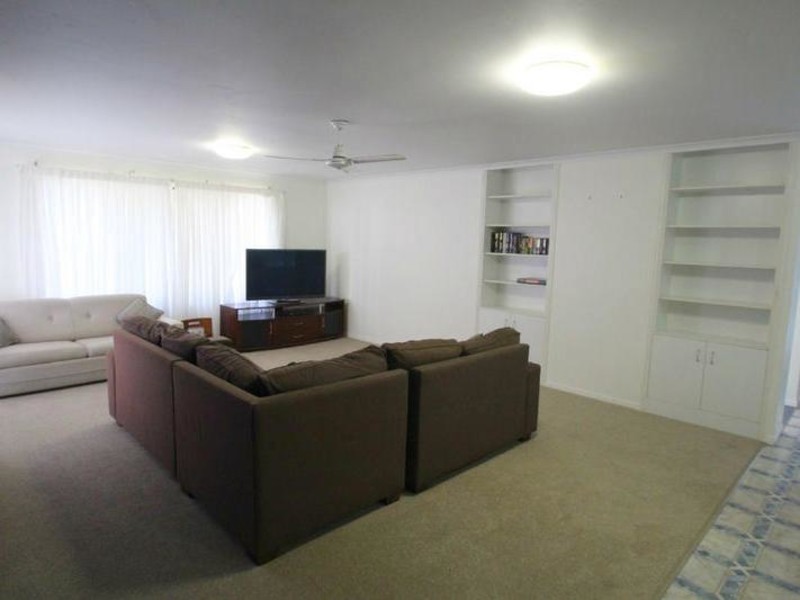 1 Jacaranda Court, Woodgate QLD 4660