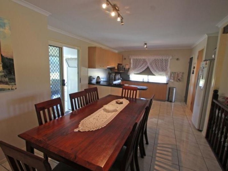7 Mcgowan Street, Burnett Heads QLD 4670