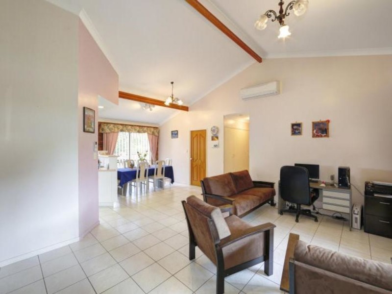 1/5 Cevn Street, Childers QLD 4660