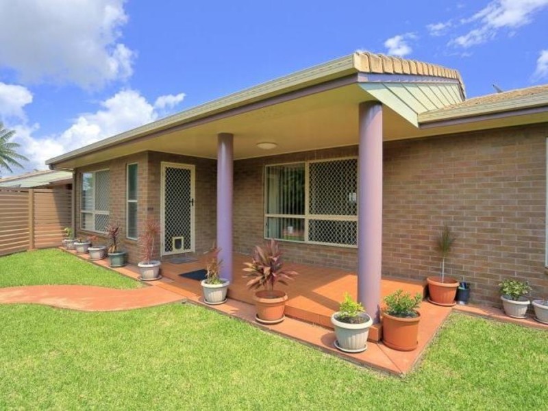 1/5 Cevn Street, Childers QLD 4660
