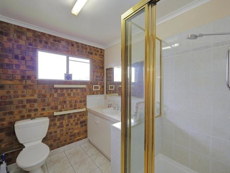 1/5 Cevn Street, Childers QLD 4660