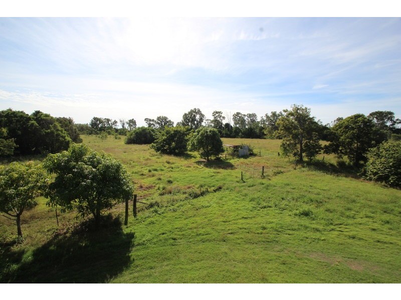 99 Patersons Road, Gooburrum QLD 4670