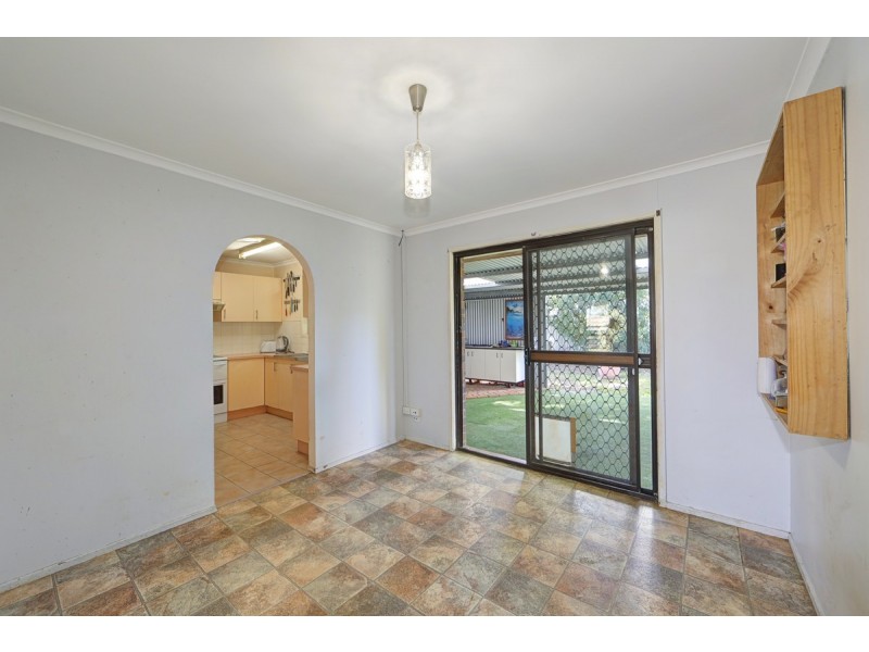15 Smiths Road, Avoca QLD 4670