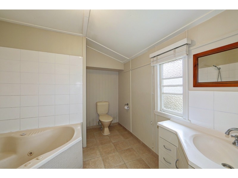 23 Coomber Street, Svensson Heights QLD 4670