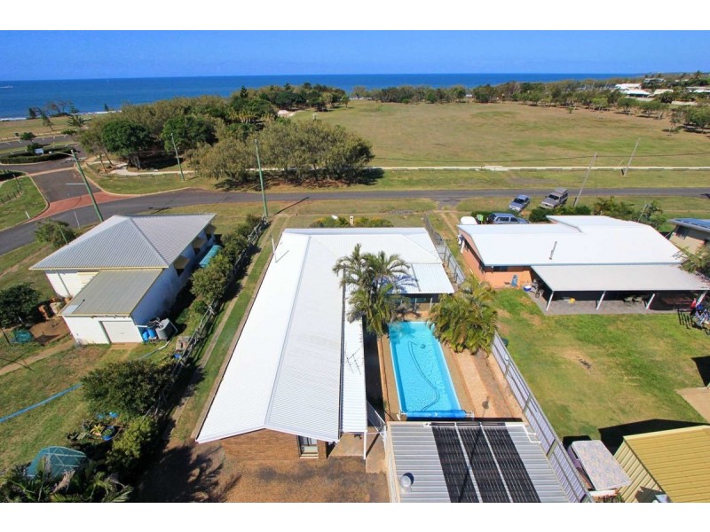 3 Neill Street, Burnett Heads QLD 4670