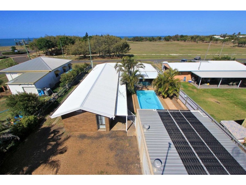 3 Neill Street, Burnett Heads QLD 4670