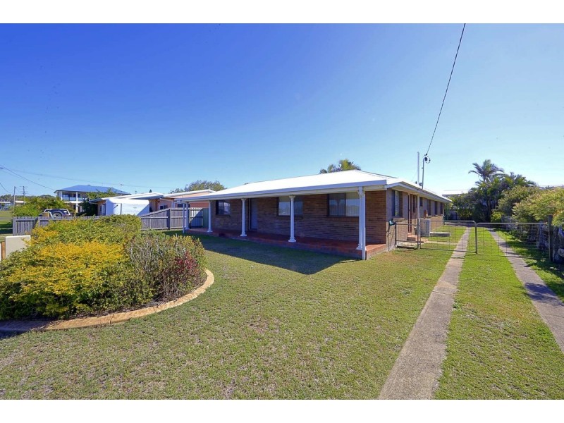 3 Neill Street, Burnett Heads QLD 4670