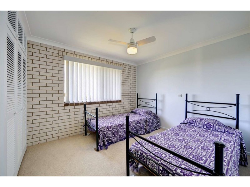 3 Neill Street, Burnett Heads QLD 4670