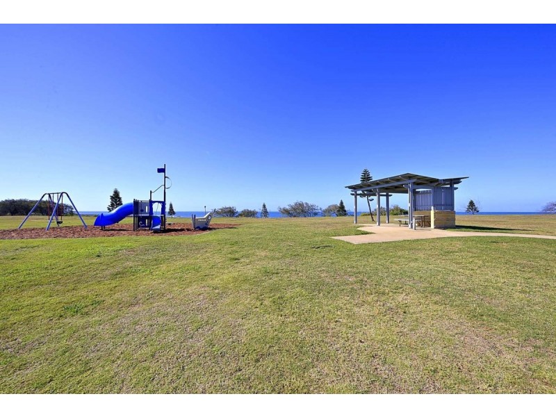 3 Neill Street, Burnett Heads QLD 4670