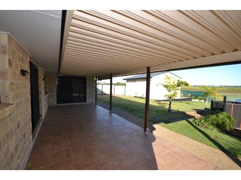 76 Mariners Way, Bundaberg North QLD 4670