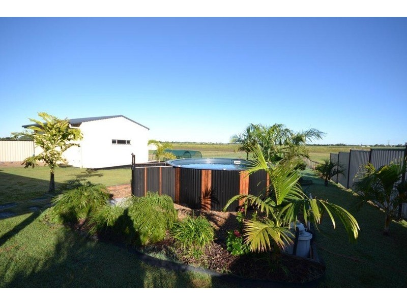 76 Mariners Way, Bundaberg North QLD 4670
