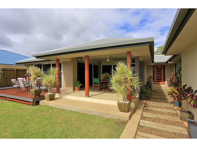 11 Thomas Healy Drive, Bundaberg East QLD 4670