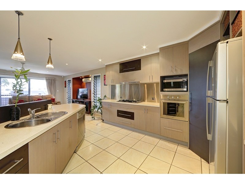 11 Thomas Healy Drive, Bundaberg East QLD 4670