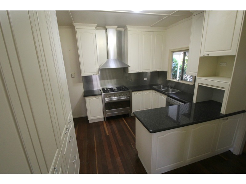 21 Svensson Street, Svensson Heights QLD 4670