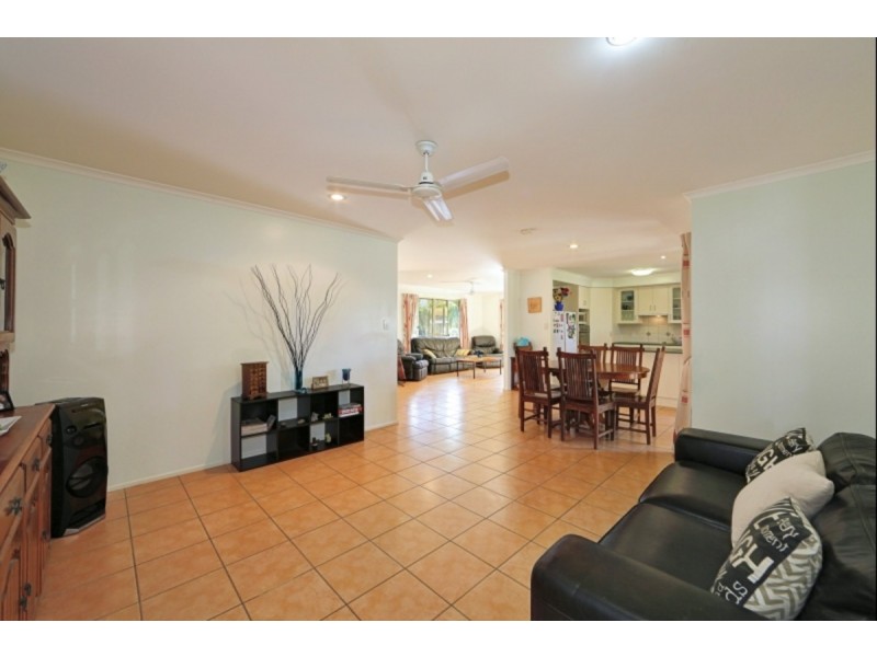 13 Landsborough Street, Bargara QLD 4670