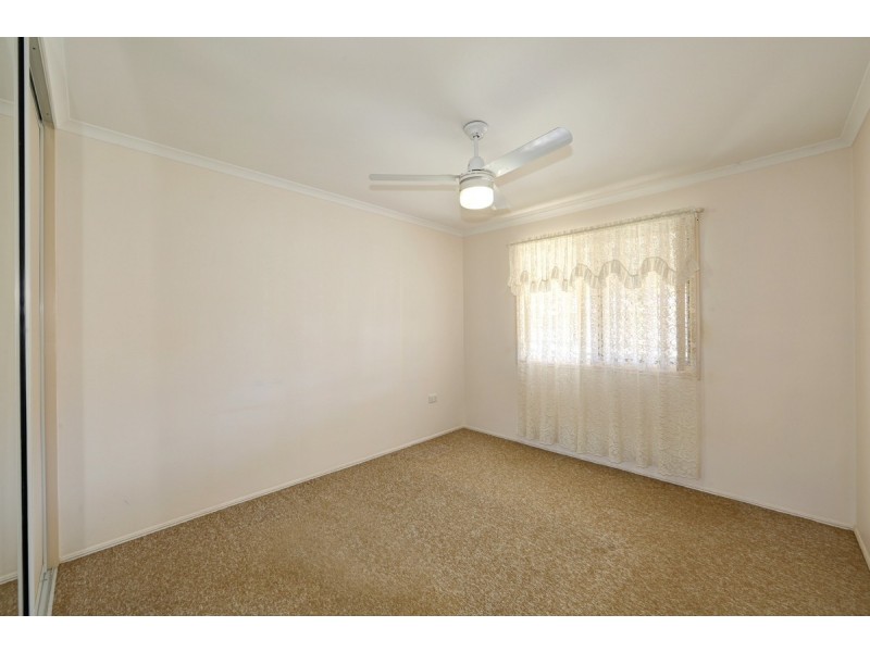 8/23 Thabeban Street, Avenell Heights QLD 4670