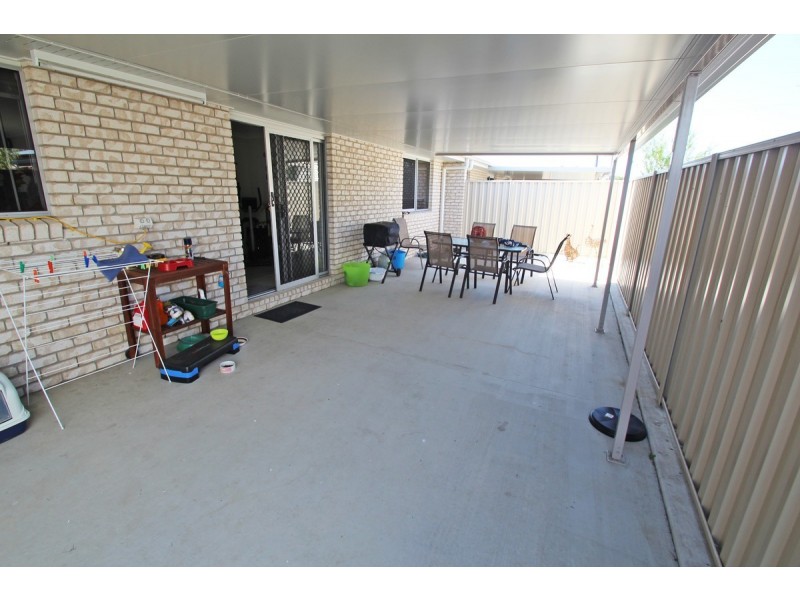 2/13 Moncrieff Street, Kepnock QLD 4670