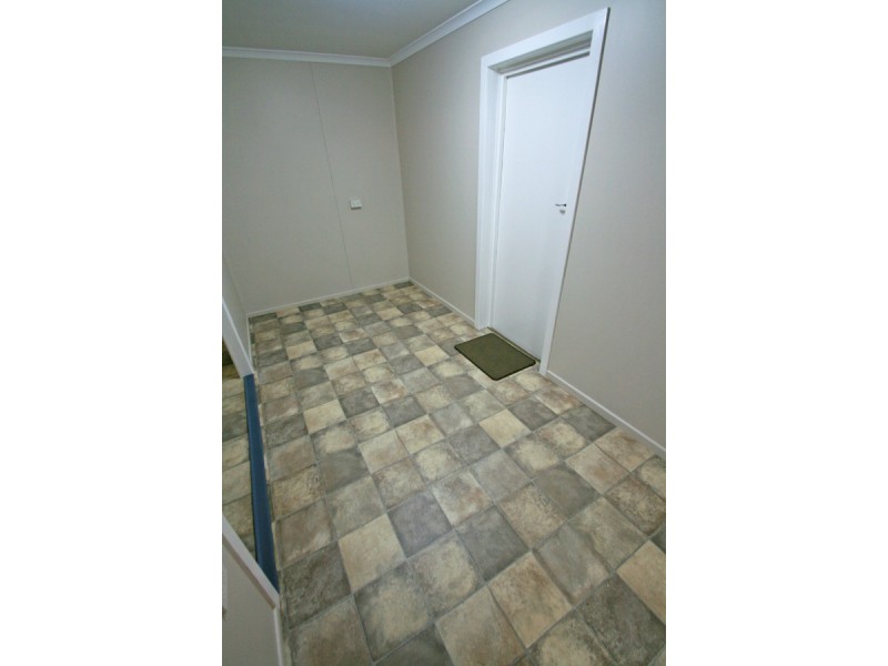 24 Redmond Street, Avenell Heights QLD 4670