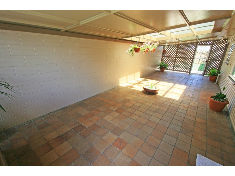 24 Redmond Street, Avenell Heights QLD 4670