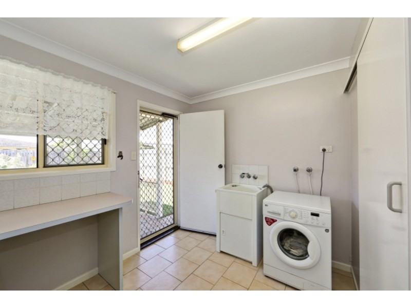 49 B McCarthy Road, Avenell Heights QLD 4670