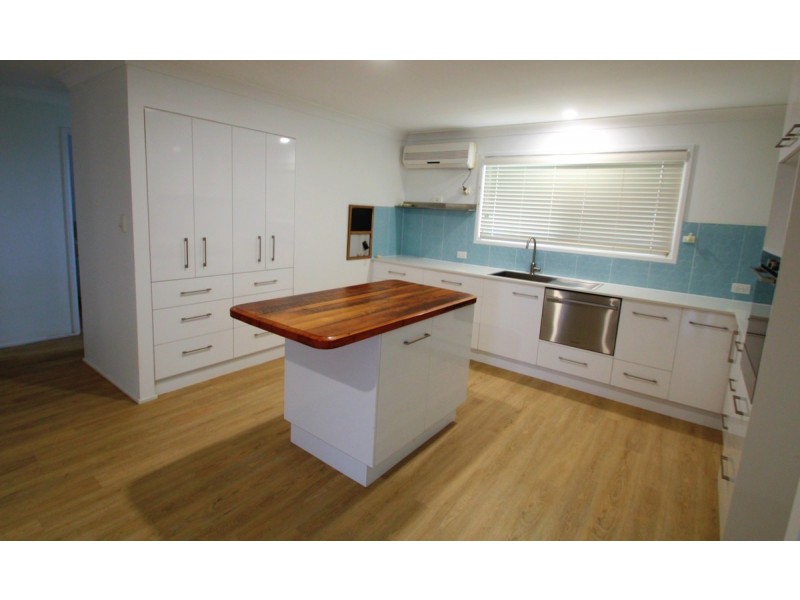 17 Welch Street, Elliott Heads QLD 4670