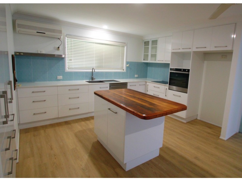 17 Welch Street, Elliott Heads QLD 4670