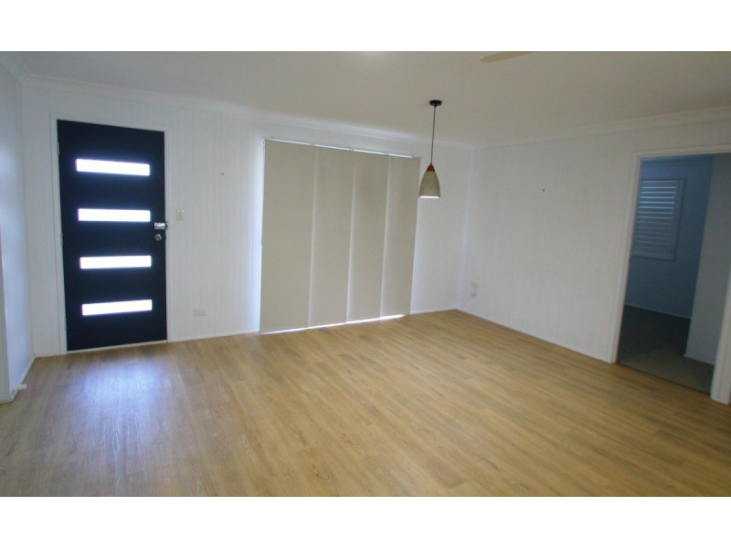 17 Welch Street, Elliott Heads QLD 4670