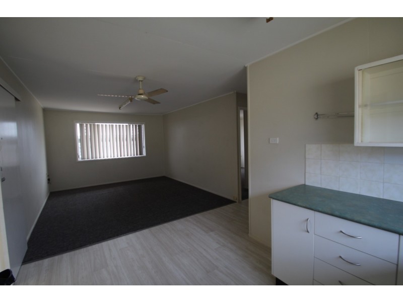 1/11 Robert Street, Bundaberg South QLD 4670