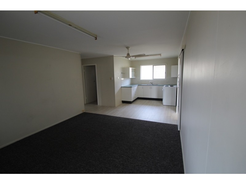 1/11 Robert Street, Bundaberg South QLD 4670