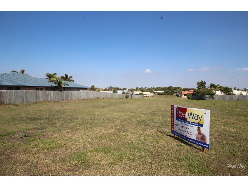 129 Barolin Esplanade, Coral Cove QLD 4670